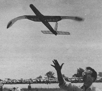 Lawrence Conover from Iowa City, Iowa, goes after the ornithopter record - Airplanes and Rockets