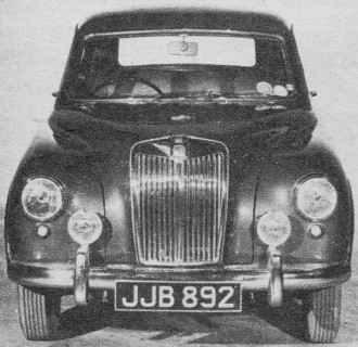 Traditional MG grille rounded out on Magnette - Airplanes and Rockets