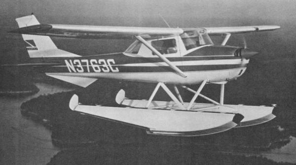 Cessna 150 on floats - Airplanes and Rockets