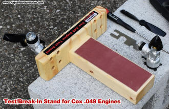 Cox .049 Engine Break-In Stand (3) - Airplanes and Rockets