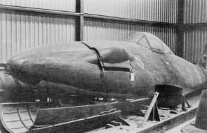 Messerschmitt ME262 twin-jet-powered recon served during last days of WW II with Jadgeschwader 7 - Airplanes and Rockets
