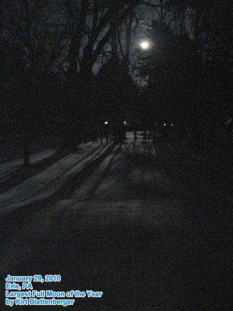 Largest and Brightest Full Moon of 2010 on January 29th - Airplanes & Rockets