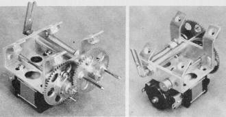 Fork engages wing crank to drive ailerons - Airplanes and Rockets