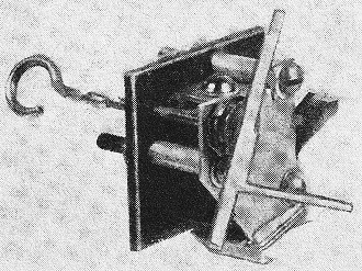 "One-arm" self-neutralizing escapement used in radio-controlled model airplanes - Airplanes and Rockets