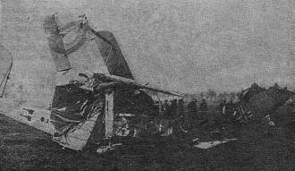 D.H.4 wreck - Airplanes and Rockets