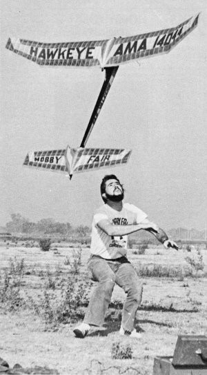 An old but potent Johnson 35 pulls Bob DeShield's "Hawkeye" aloft - Airplanes and Rockets