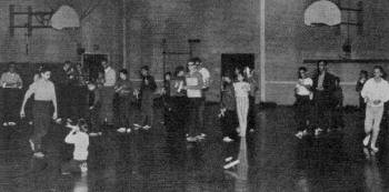 Livonia Rib Crackers hold indoor glider contest - Airplanes and Rockets