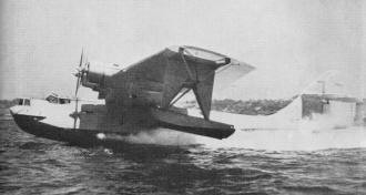 Big flying boat getting up speed for the take-off - Airplanes and Rockets