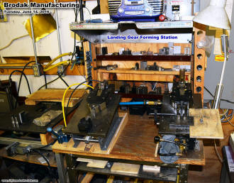 Landing gear wire bending machines (Brodak) - Airplanes and Rockets