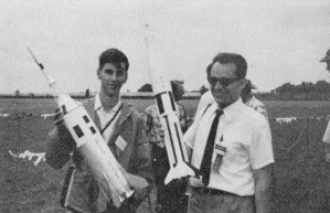 The beauty of scale! Al Kirchner with his "Little Joe II" - Airplanes and Rockets