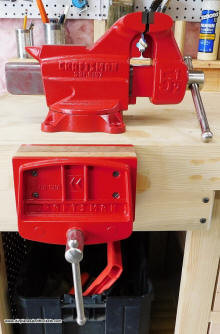 Craftsman 5½" Bench Vise and 7" Woodworking Vise Restored (2) - Airplanes and Rockets