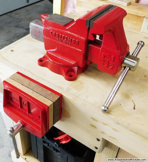 Craftsman 5½" Bench Vise and 7" Woodworking Vise Restored - Airplanes and Rockets